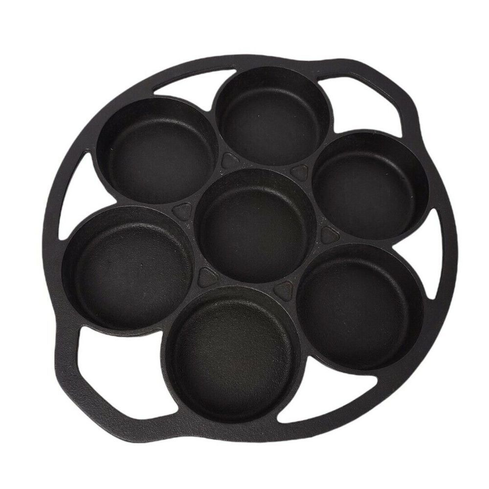 Vintage Lodge Cast Iron 7 Biscuit Baking Pan Discontinued USA 7B2 Seasoned EUC
